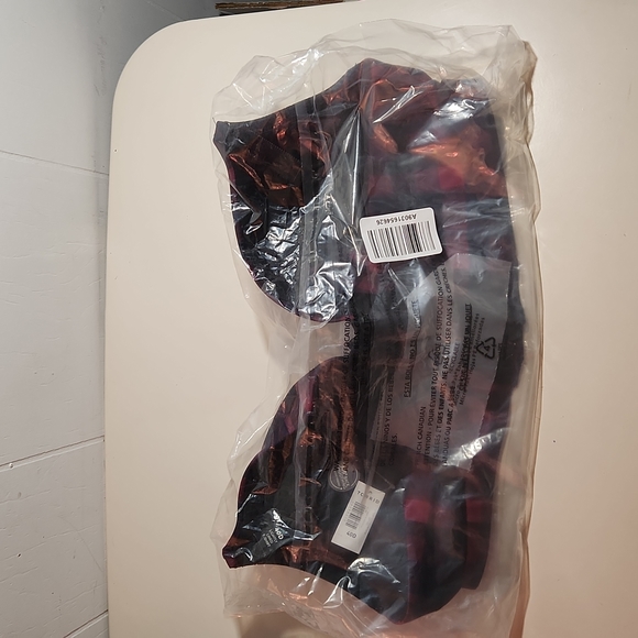 ❤️NWT VINTAGE TORRID BRA PLAID PRINT, UNDERWIRE, LINED, T-SHIRT, BACK SMOOTH 40D - Picture 4 of 10